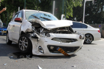  بالصور: اصابة طفيفة لـ3 أشخاص بحادث طرق وسط مدينة يافا